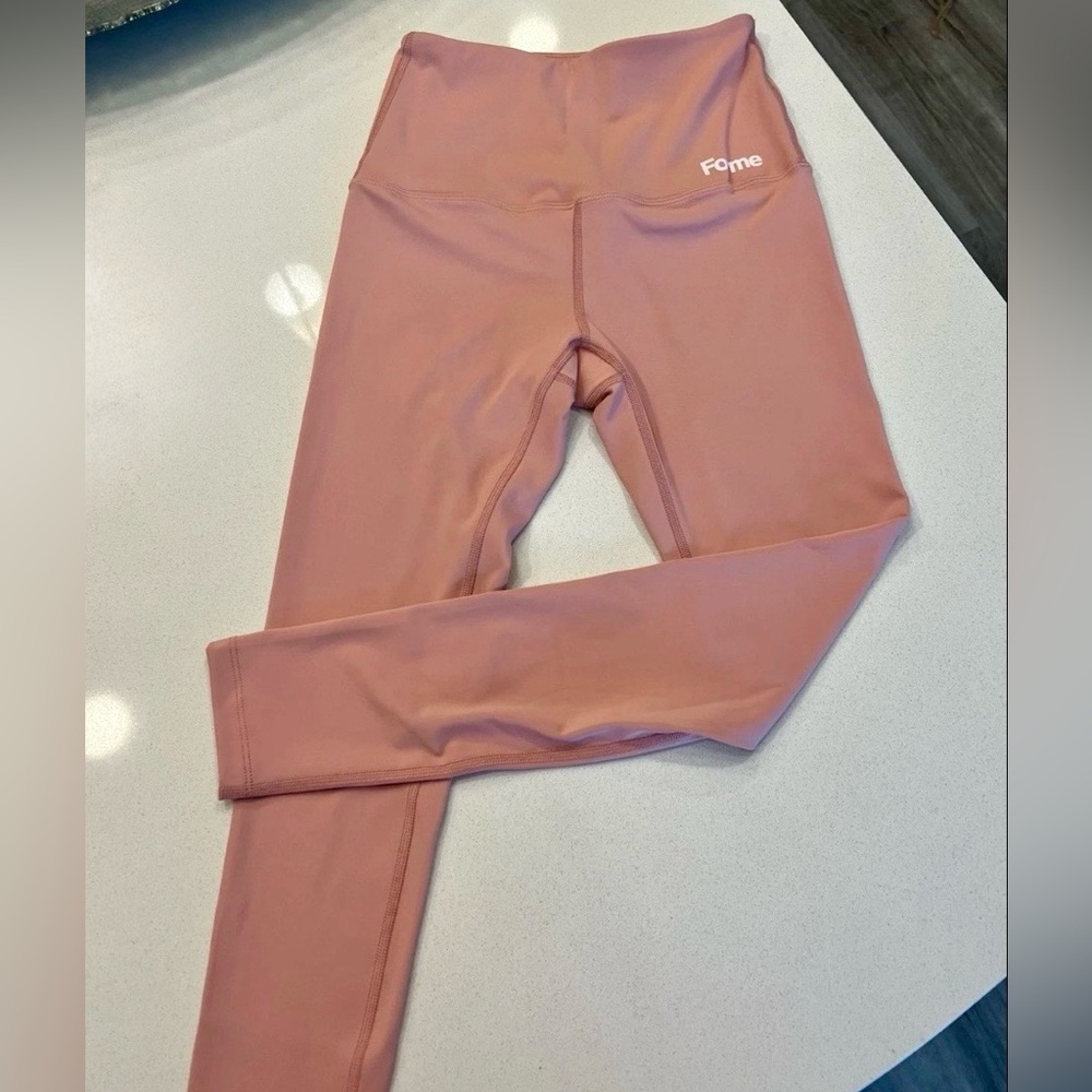 Forme ®️ Taylor Swift Posture Support Sculpt Leggings Rosé Pink Sz S
